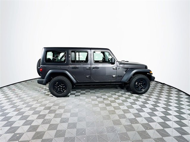 Used 2025 Jeep Wrangler Sport image 9