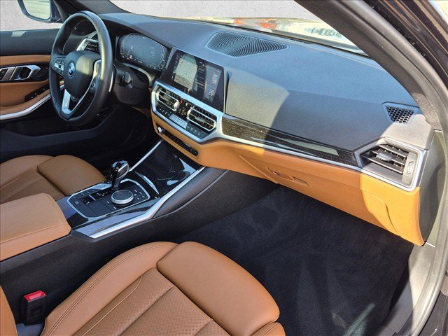 Used 2022 BMW 330e w/ Premium Package RWD image 23