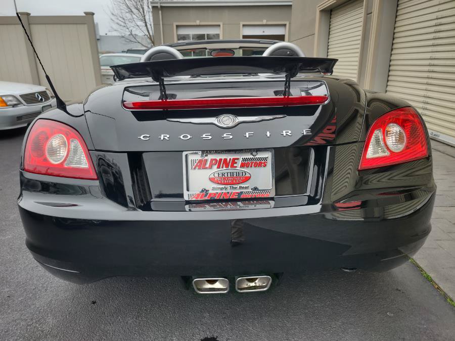 Used 2006 Chrysler Crossfire Limited RWD image 25
