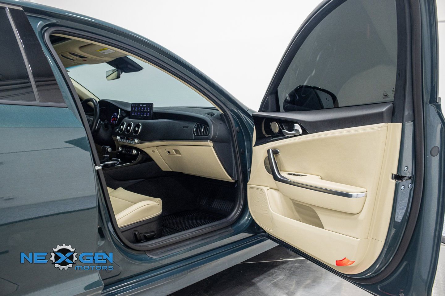 Used 2023 Kia Stinger GT-Line w/ Sun & Sound Package image 34