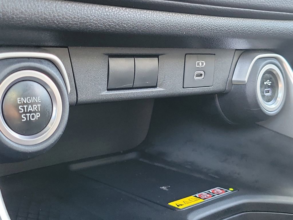 Used 2024 Toyota Grand Highlander XLE image 31