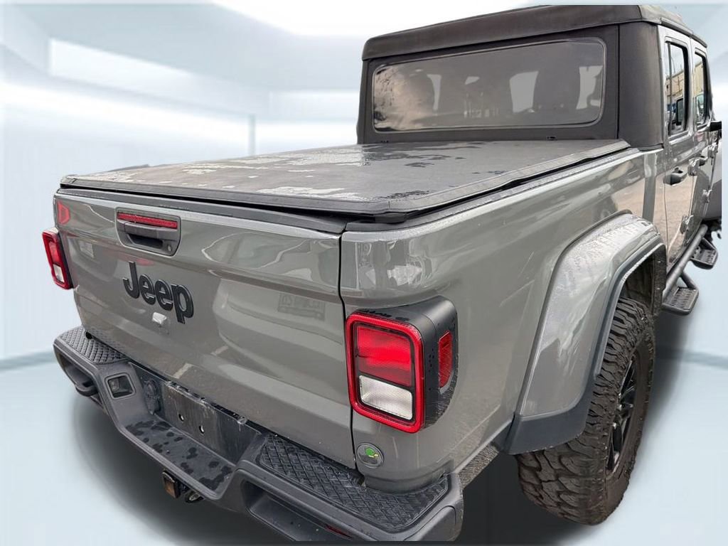 Used 2023 Jeep Gladiator Sport image 13