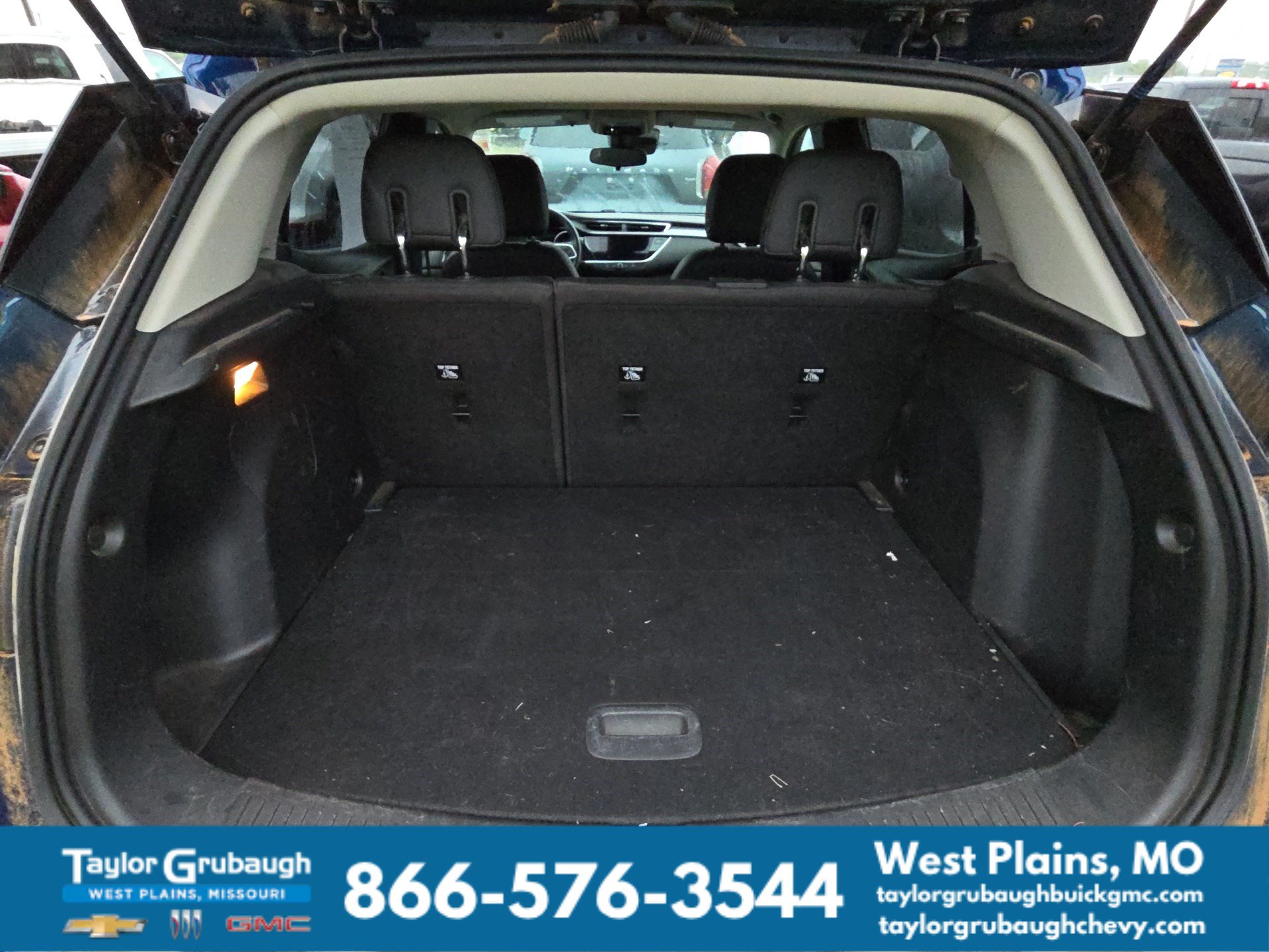 Used 2023 Buick Encore GX Preferred w/ Cold Weather Comfort Package AWD/4WD image 15