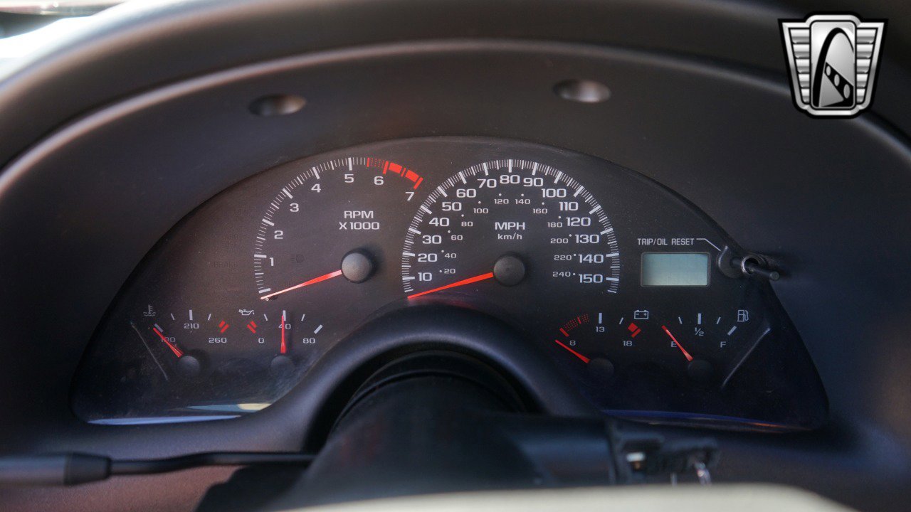 Used 1999 Chevrolet Camaro Z28 w/ Performance Pkg image 17