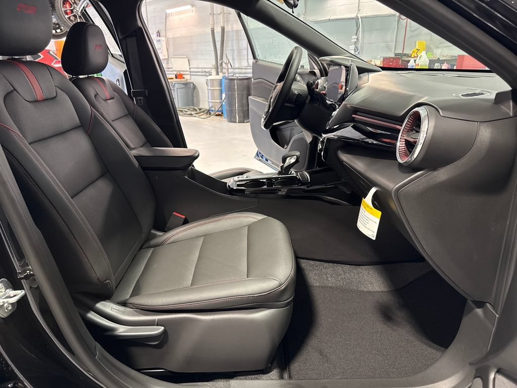 New 2026 Chevrolet Trax RS w/ Driver Confidence Package FWD image 33