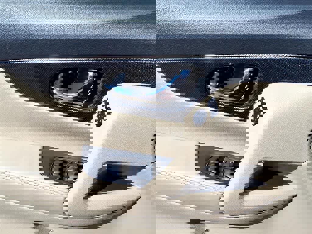 Used 2014 Nissan Rogue SL image 13