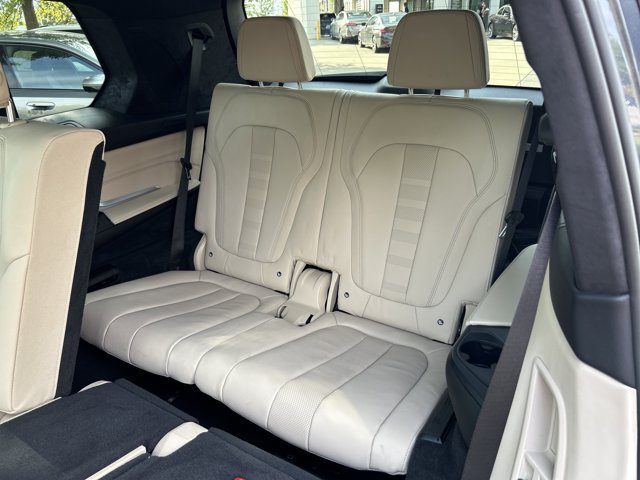 Used 2022 BMW X7 M50i AWD/4WD image 20