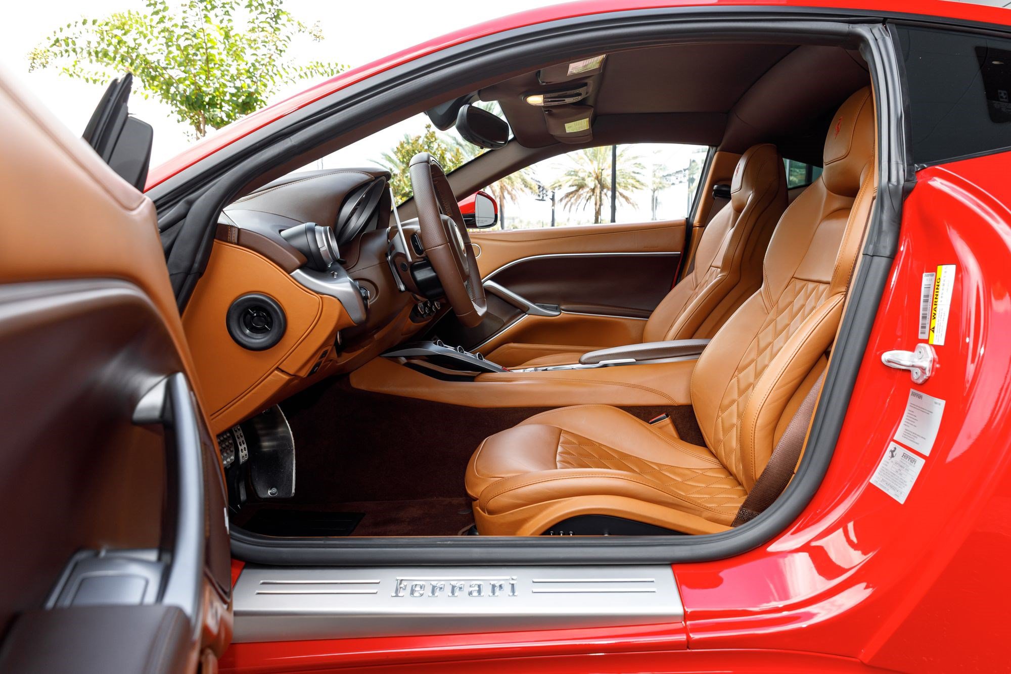 Used 2016 Ferrari F12 Berlinetta RWD image 22