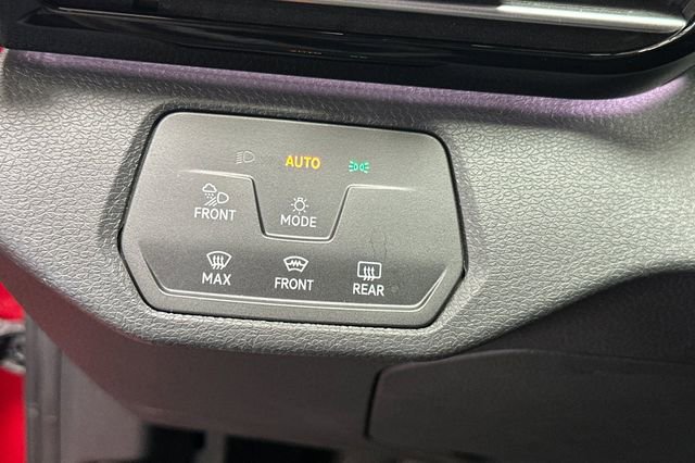 Certified 2021 Volkswagen ID.4 Pro S w/ Gradient Package image 34