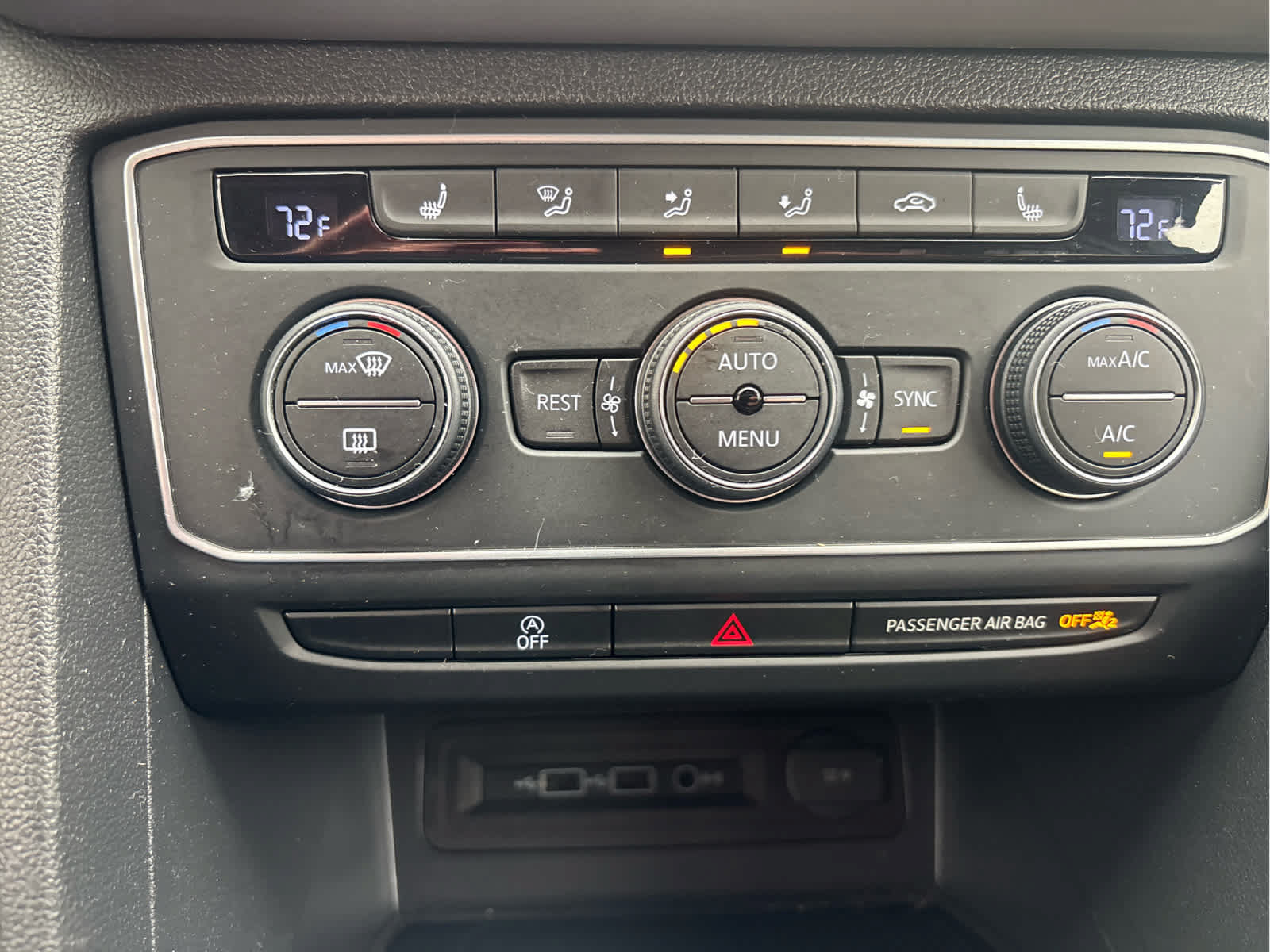 Used 2021 Volkswagen Atlas SE w/ Towing Package AWD/4WD image 20