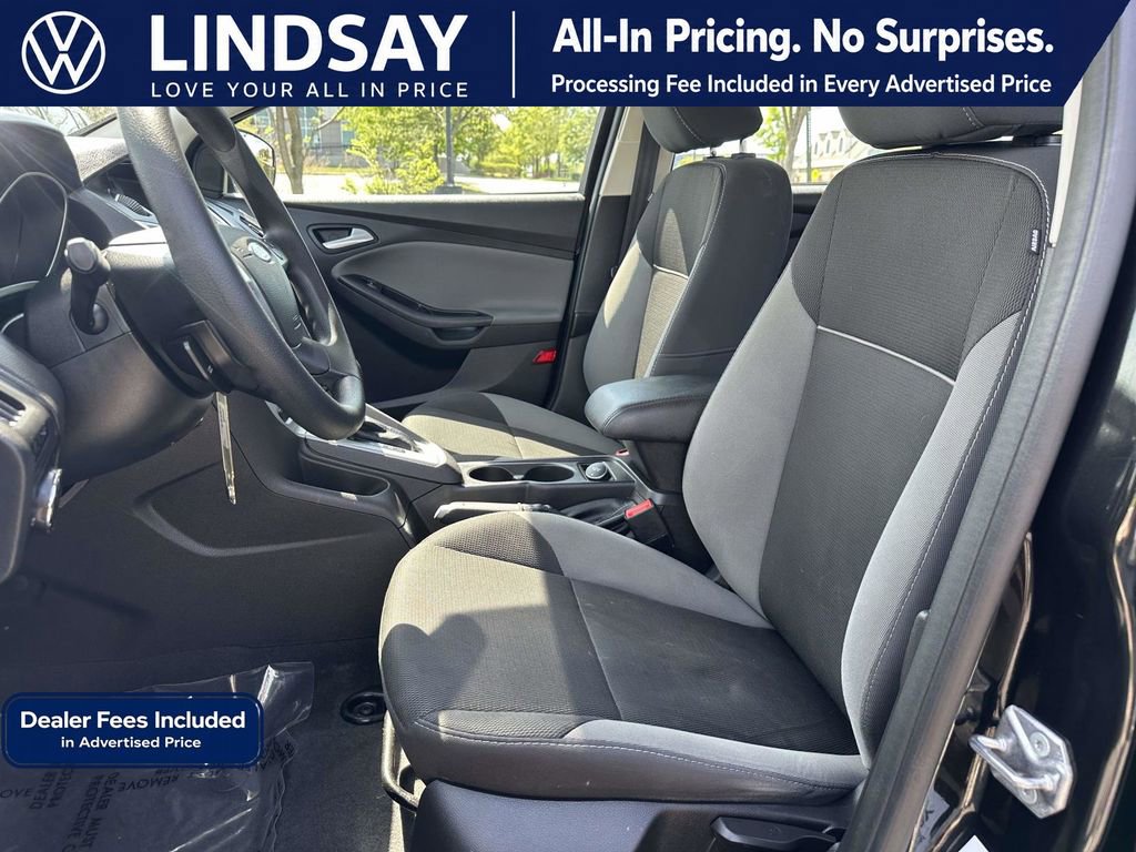 Used 2014 Ford Focus SE FWD image 11