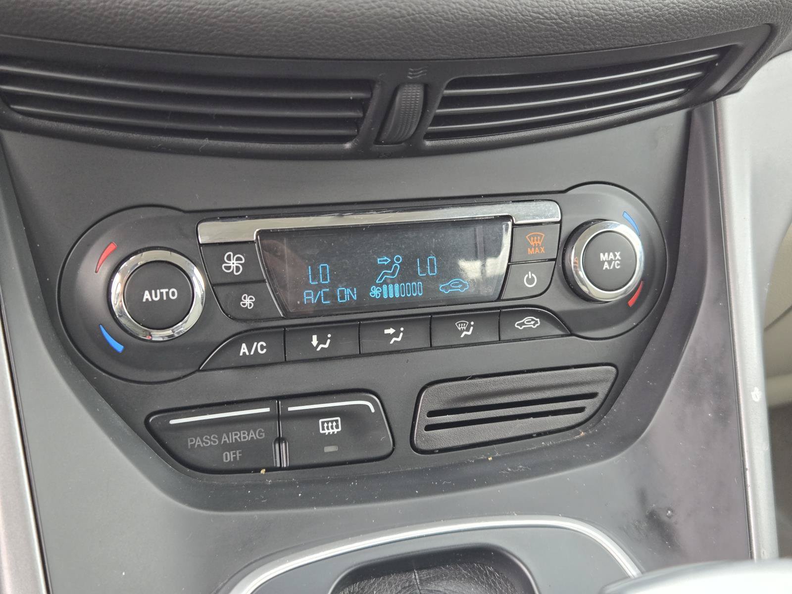 Used 2014 Ford C-MAX SE FWD image 11
