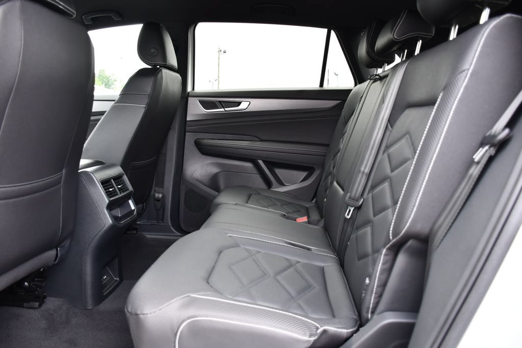 New 2026 Volkswagen Atlas Cross Sport SE AWD/4WD image 18