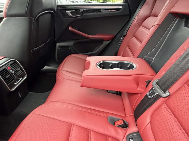 Certified 2024 Porsche Macan GTS AWD/4WD image 17