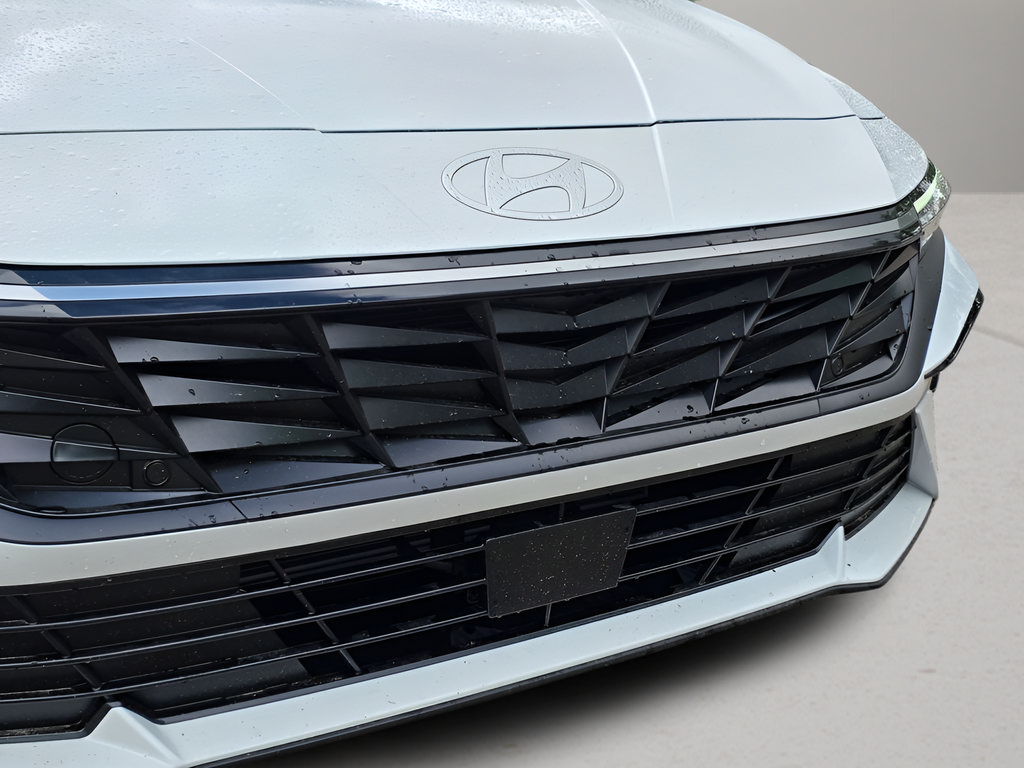 New 2026 Hyundai Elantra SEL Sport Premium FWD image 9