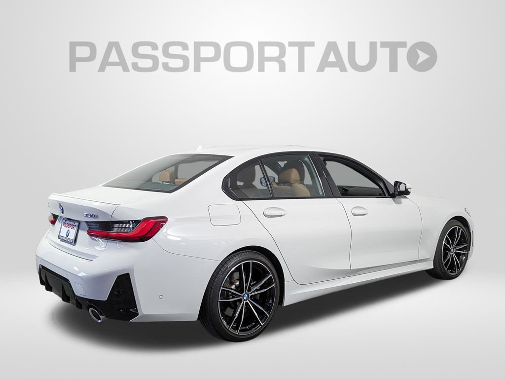 Used 2023 BMW 330i xDrive Sedan w/ M Sport Package AWD/4WD image 7