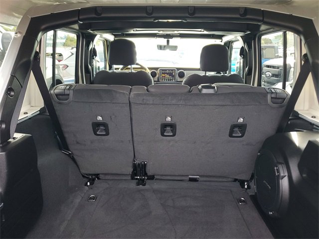 Used 2023 Jeep Wrangler Willys image 10
