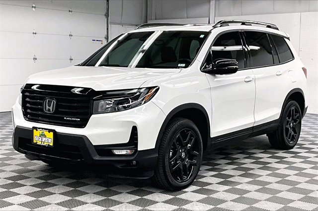Used 2025 Honda Passport Black Edition image 10
