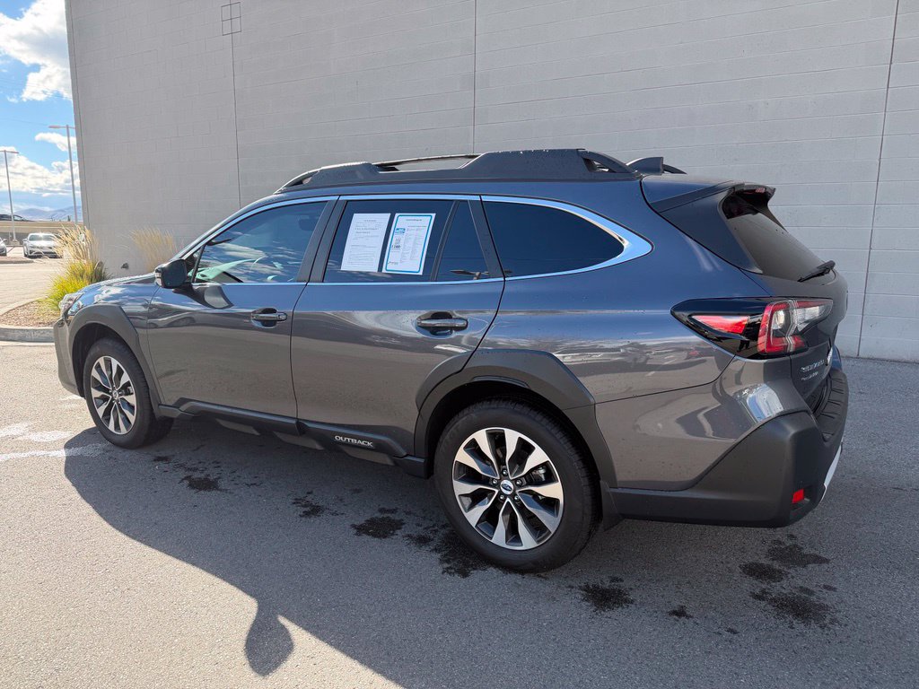 Used 2025 Subaru Outback Limited w/ Popular Package #2 AWD/4WD image 3