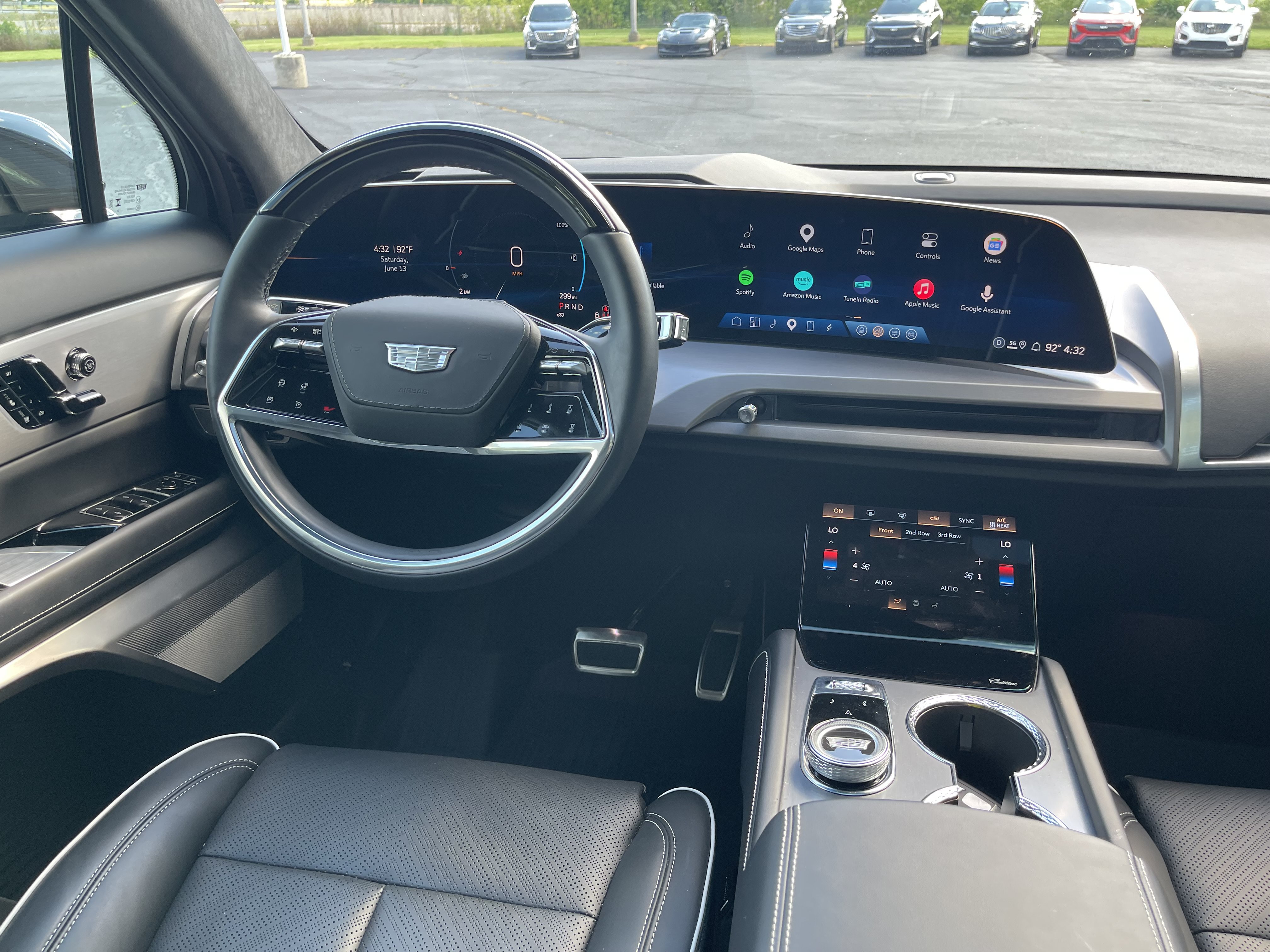 Used 2026 Cadillac Vistiq Platinum w/ LPO, Floor Liner Package AWD/4WD image 29