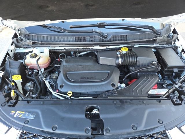 Used 2023 Chrysler Pacifica Limited FWD image 70