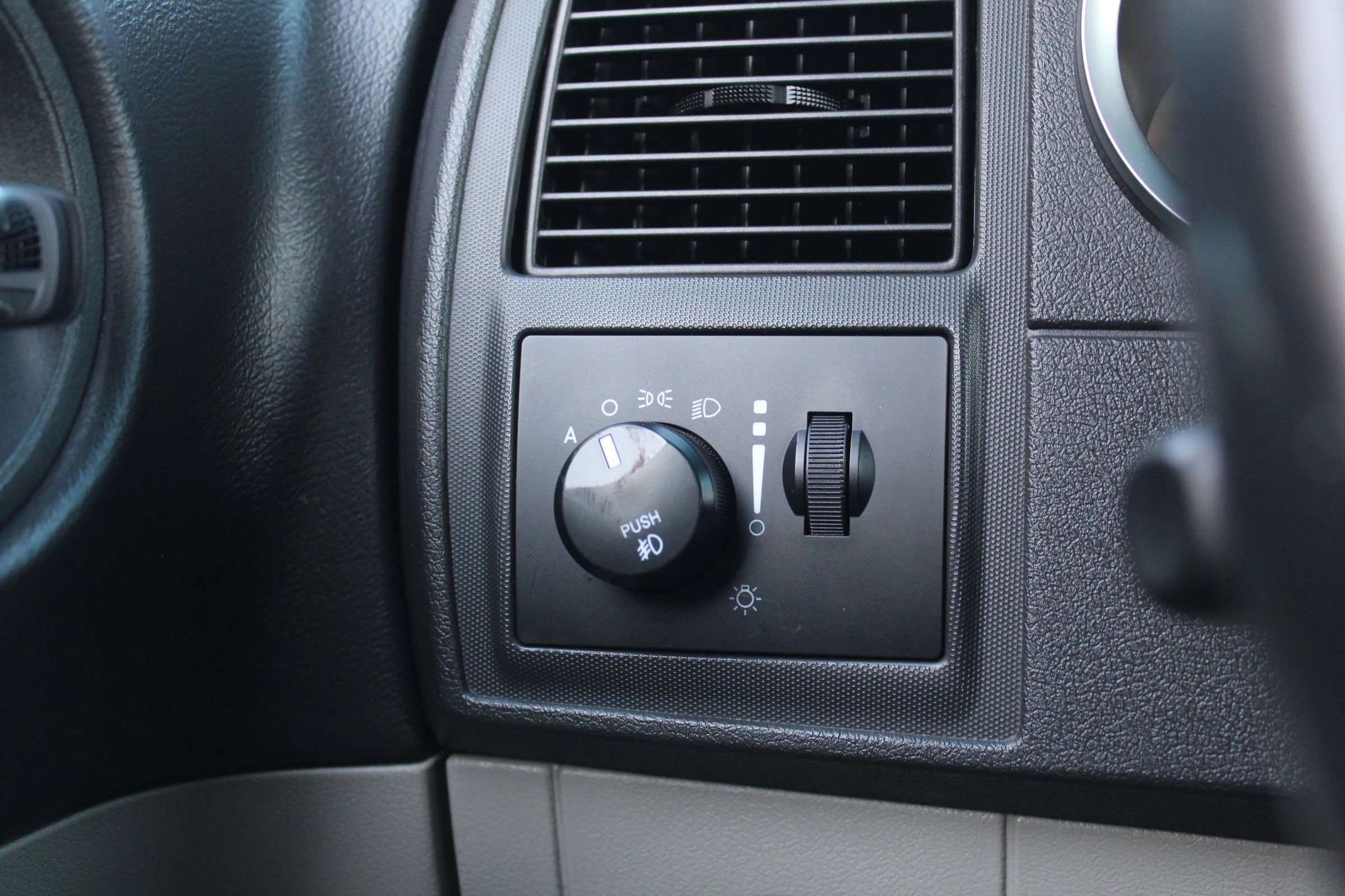 Used 2006 Dodge Charger R/T w/ Convenience Group II image 25