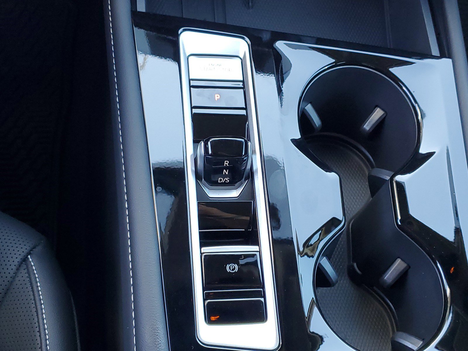 New 2025 Volkswagen Atlas SEL image 26