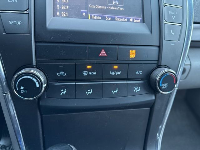 Used 2017 Toyota Camry LE image 16