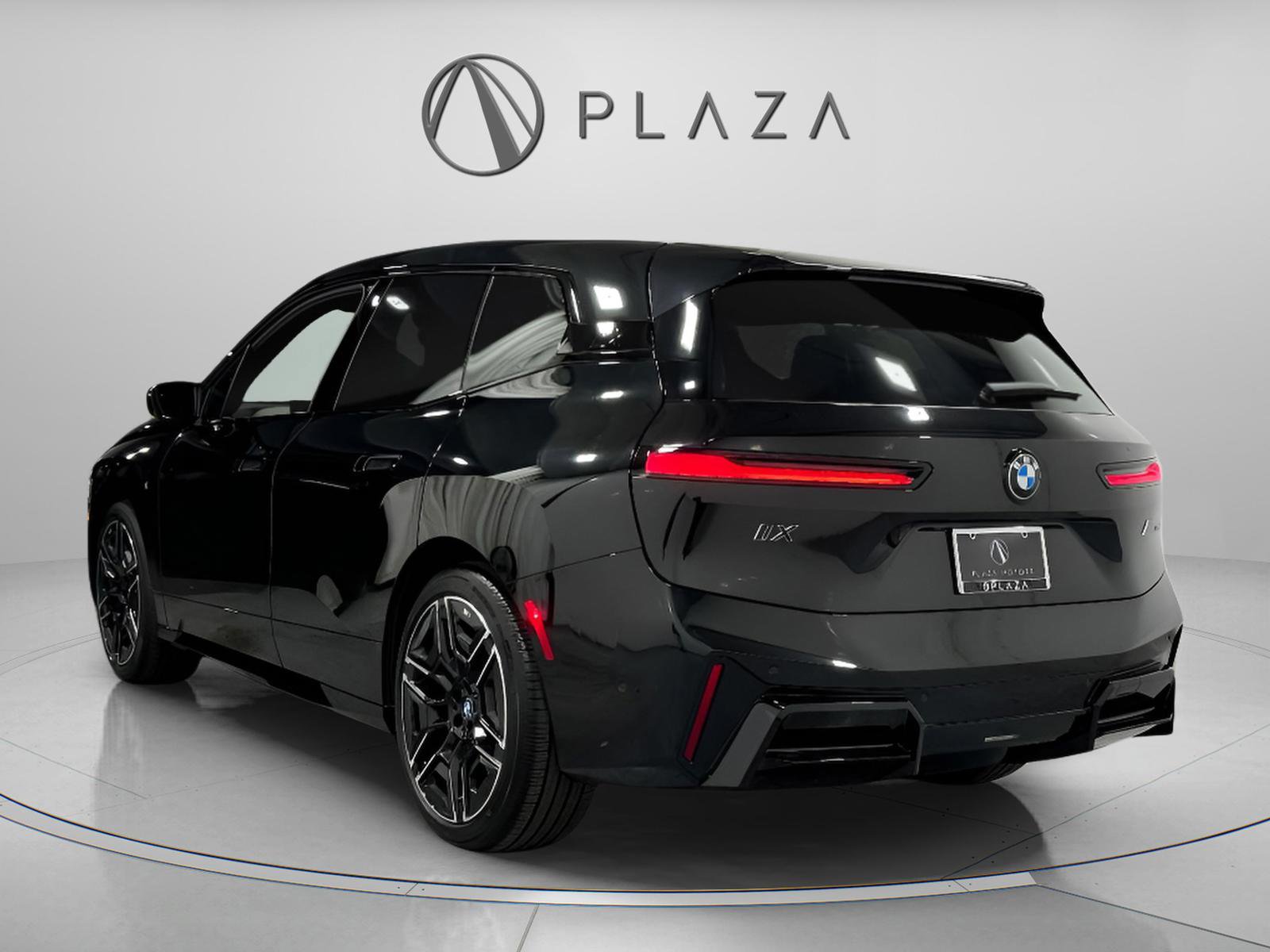 New 2026 BMW iX M70 image 4