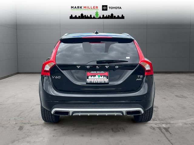 Used 2018 Volvo V60 T5 Cross Country AWD/4WD image 4