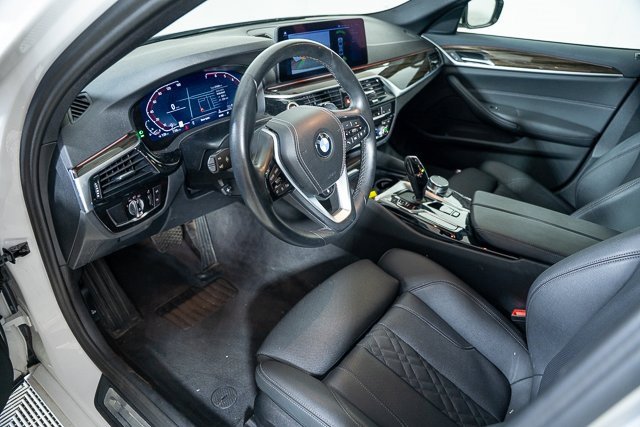 Used 2023 BMW 530i xDrive w/ Convenience Package image 10