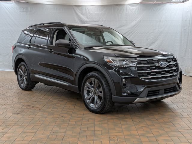 Used 2025 Ford Explorer Active w/ Active Comfort Package