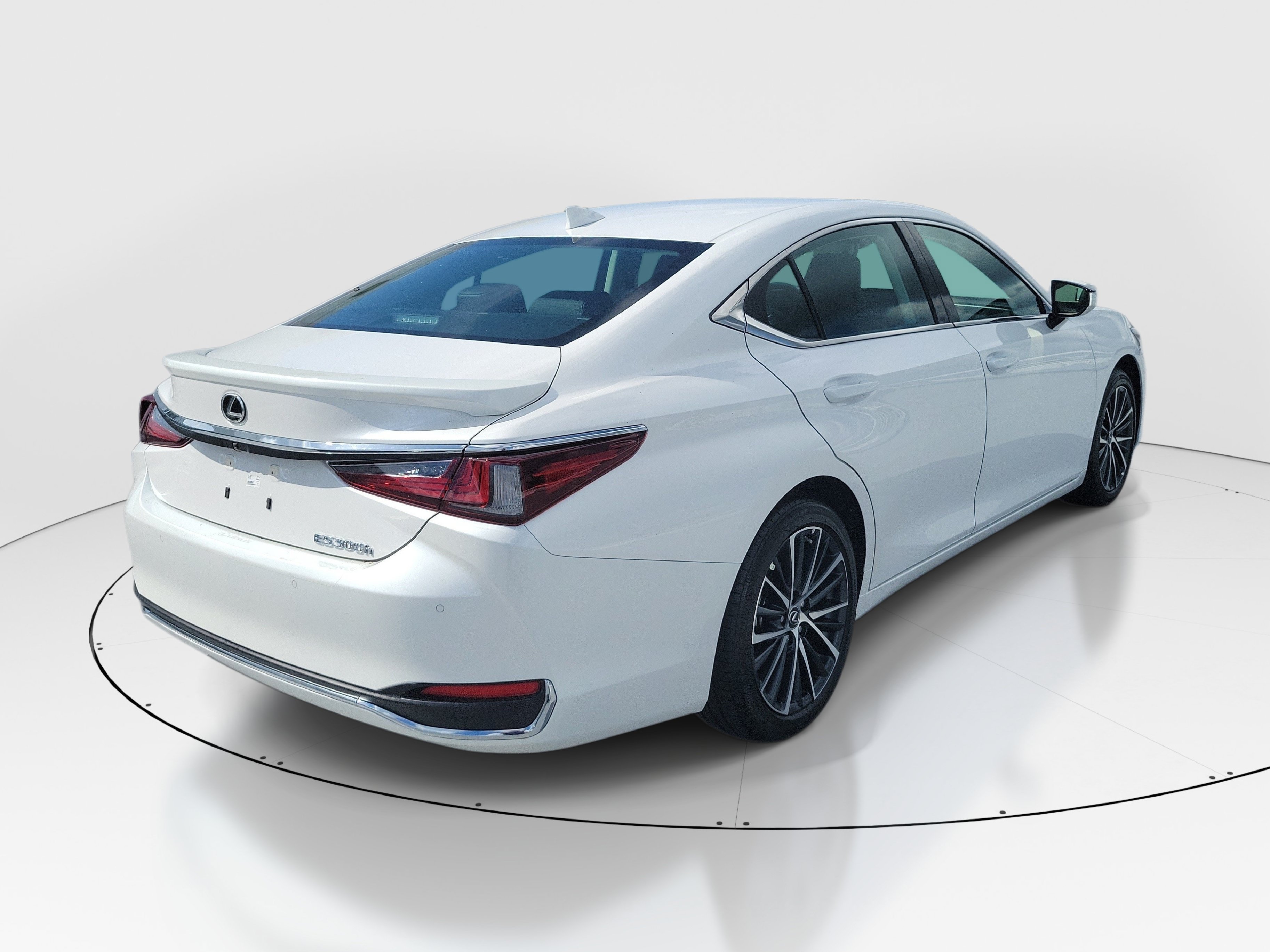Certified 2025 Lexus ES 300h w/ Premium Package FWD image 6