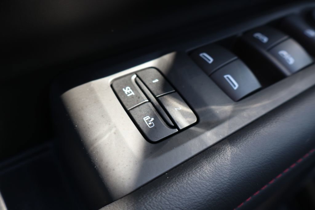 Used 2023 Chevrolet Tahoe RST image 9