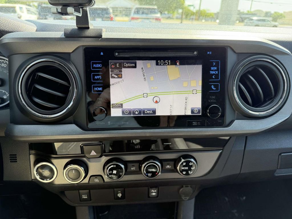 Used 2017 Toyota Tacoma TRD Off-Road w/ Tow Package (A/T) AWD/4WD image 15