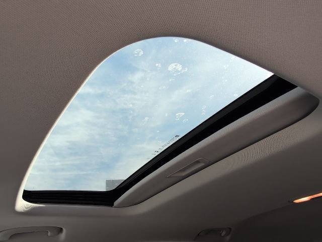 New 2026 Chevrolet Trax LT w/ Sunroof Package image 23