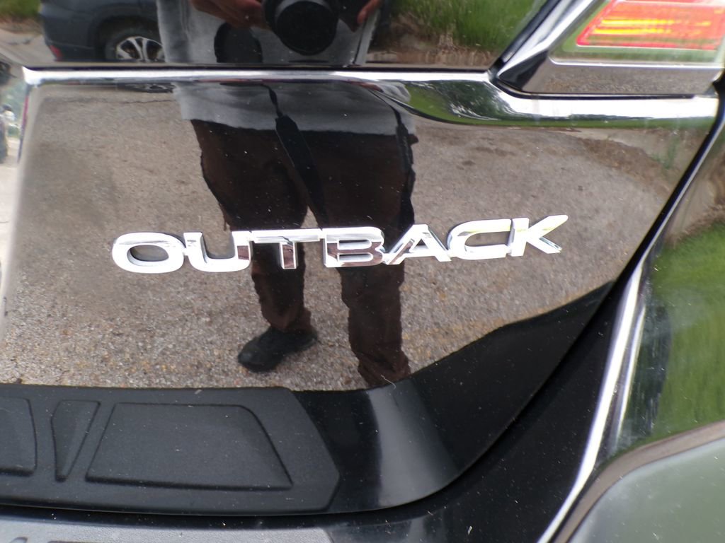 Used 2020 Subaru Outback Premium AWD/4WD image 15