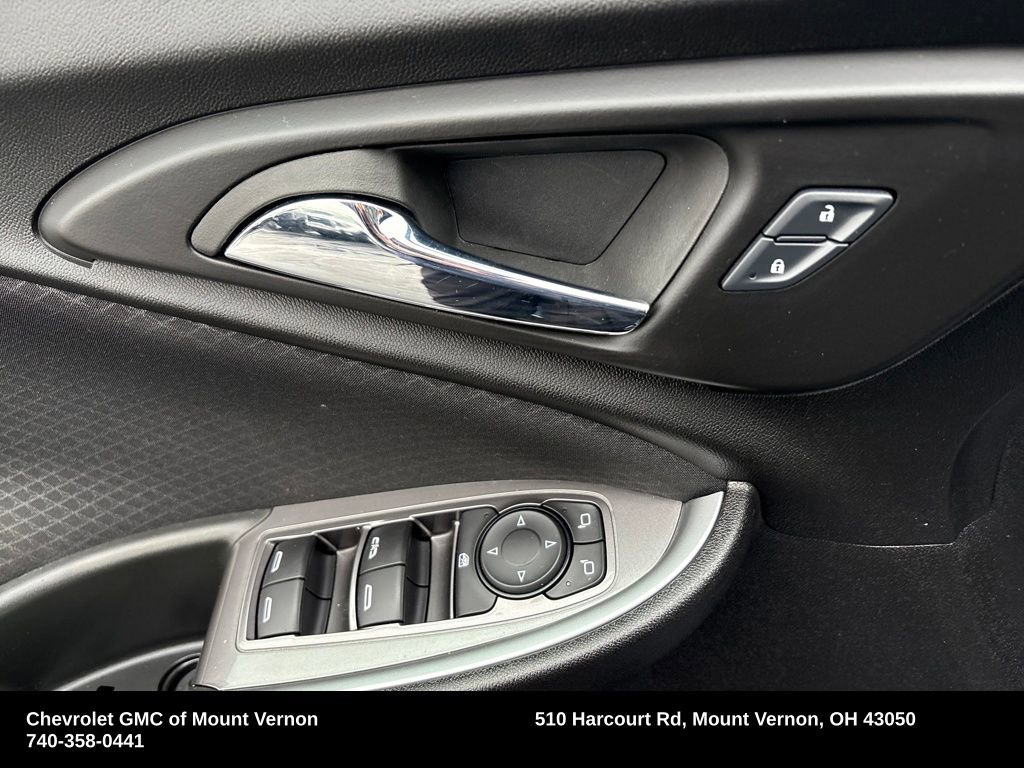 Used 2025 Chevrolet Malibu LT image 13