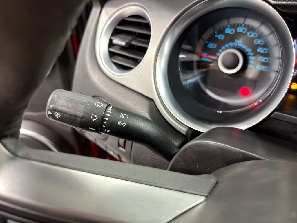 Used 2013 Ford Mustang Shelby GT500 w/ Electronics Pkg image 25