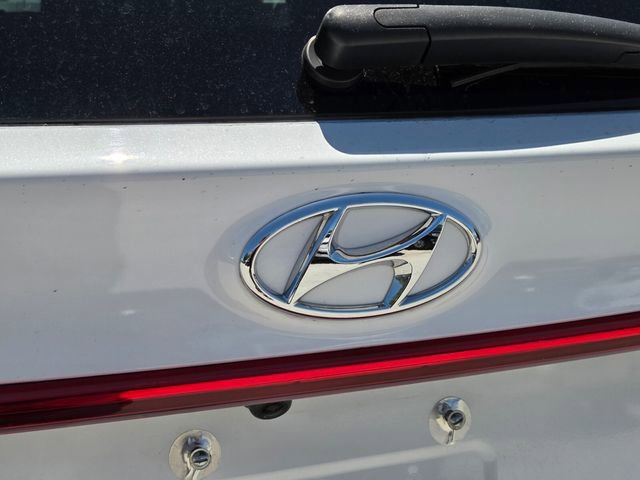 Used 2023 Hyundai Santa Fe SE w/ Winter Weather Package FWD image 10
