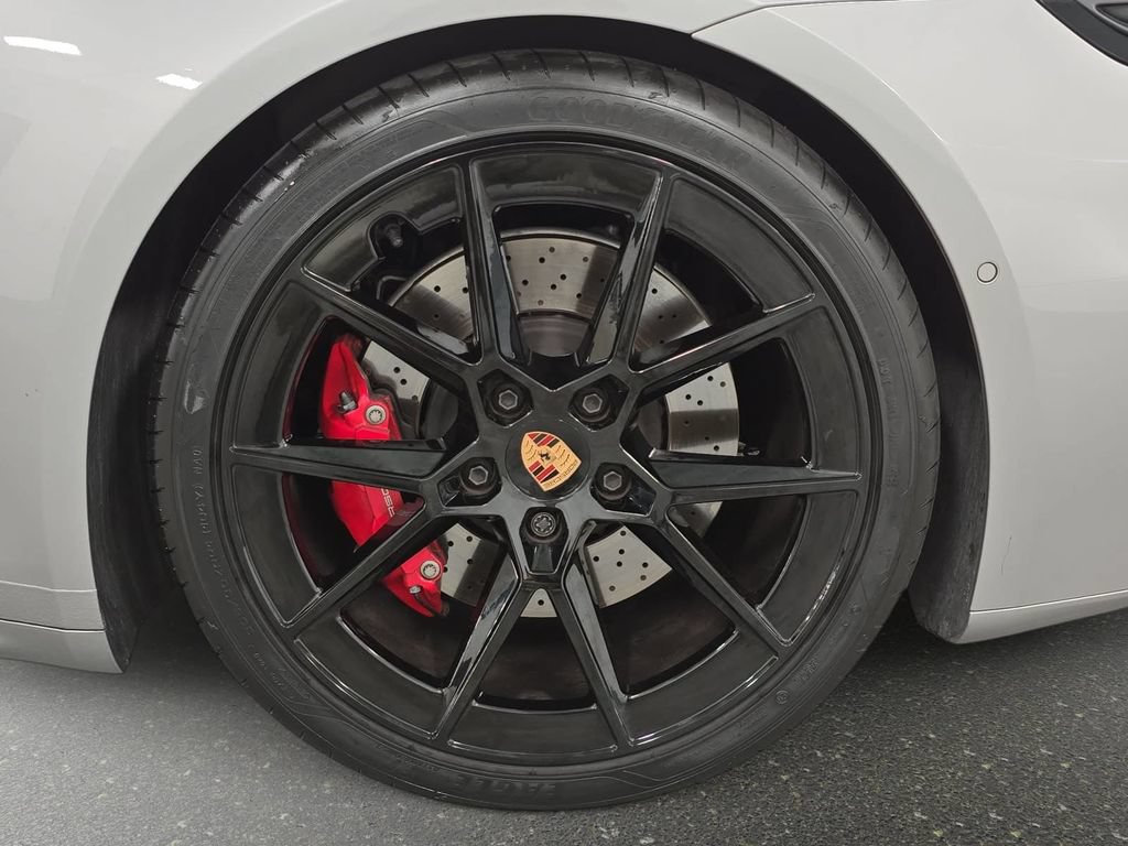 Certified 2025 Porsche 911 Carrera S RWD image 28