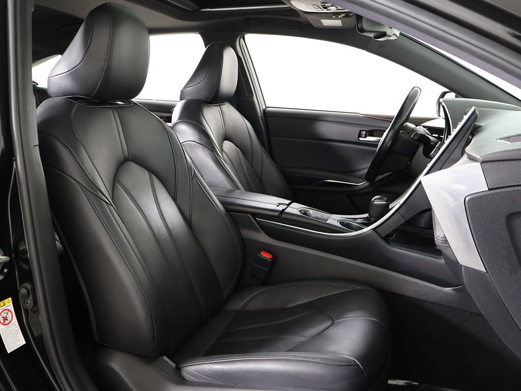 Used 2019 Toyota Avalon XLE w/ Moonroof Package FWD image 32