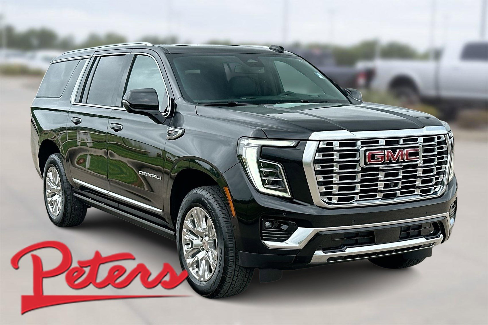 Used 2025 GMC Yukon XL Denali image 1