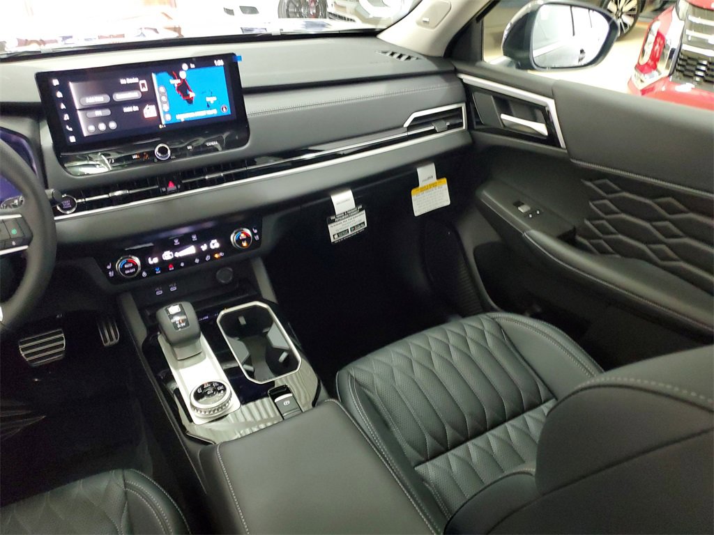 New 2025 Mitsubishi Outlander SEL image 18