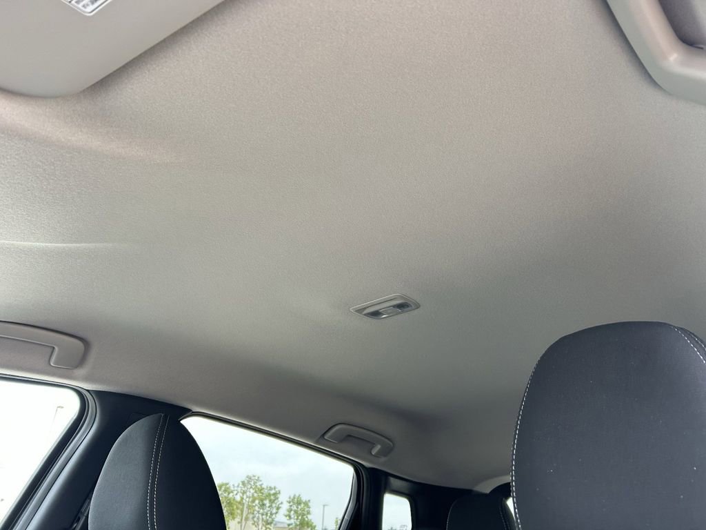 New 2026 Nissan Kicks SV w/ Charging Package image 19