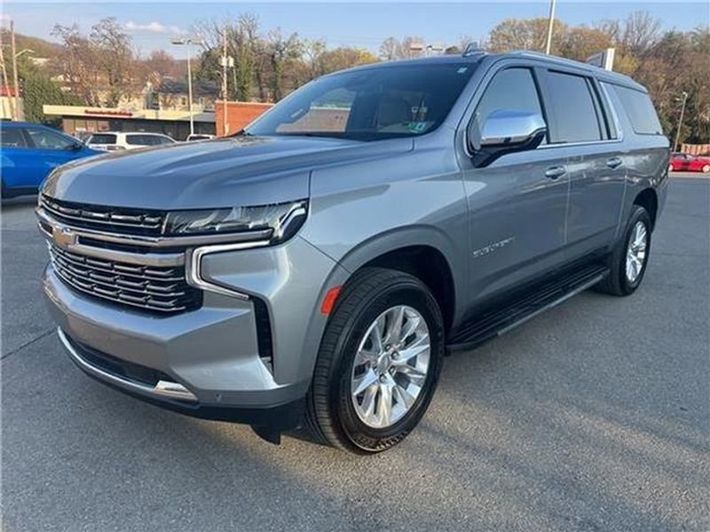 Used 2024 Chevrolet Suburban Premier AWD/4WD image 1