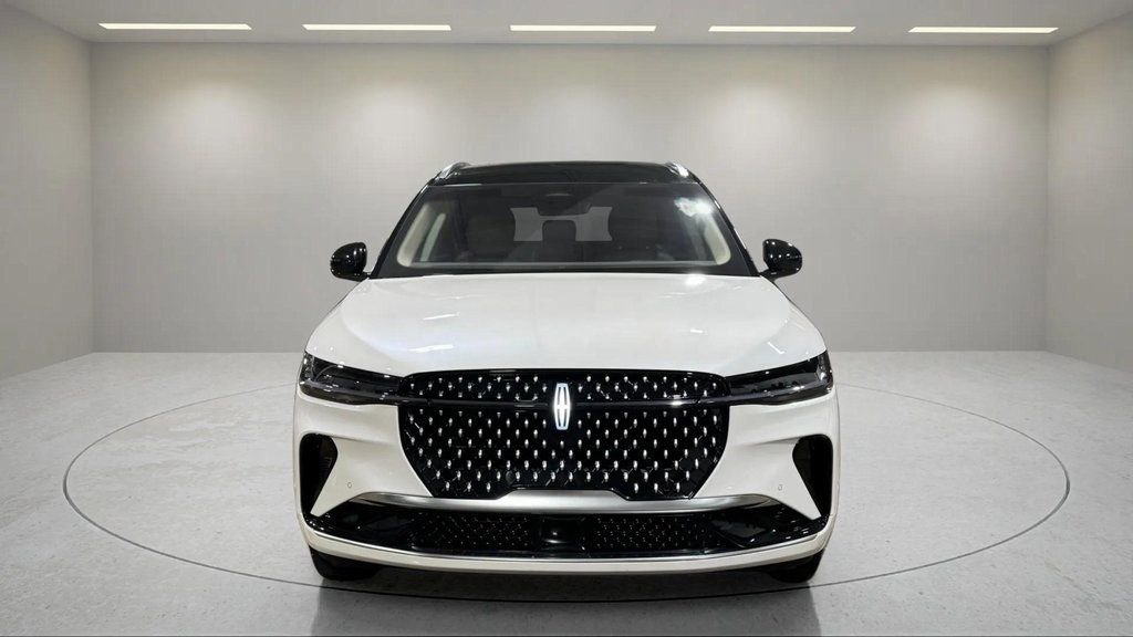 Certified 2024 Lincoln Nautilus Reserve image 20