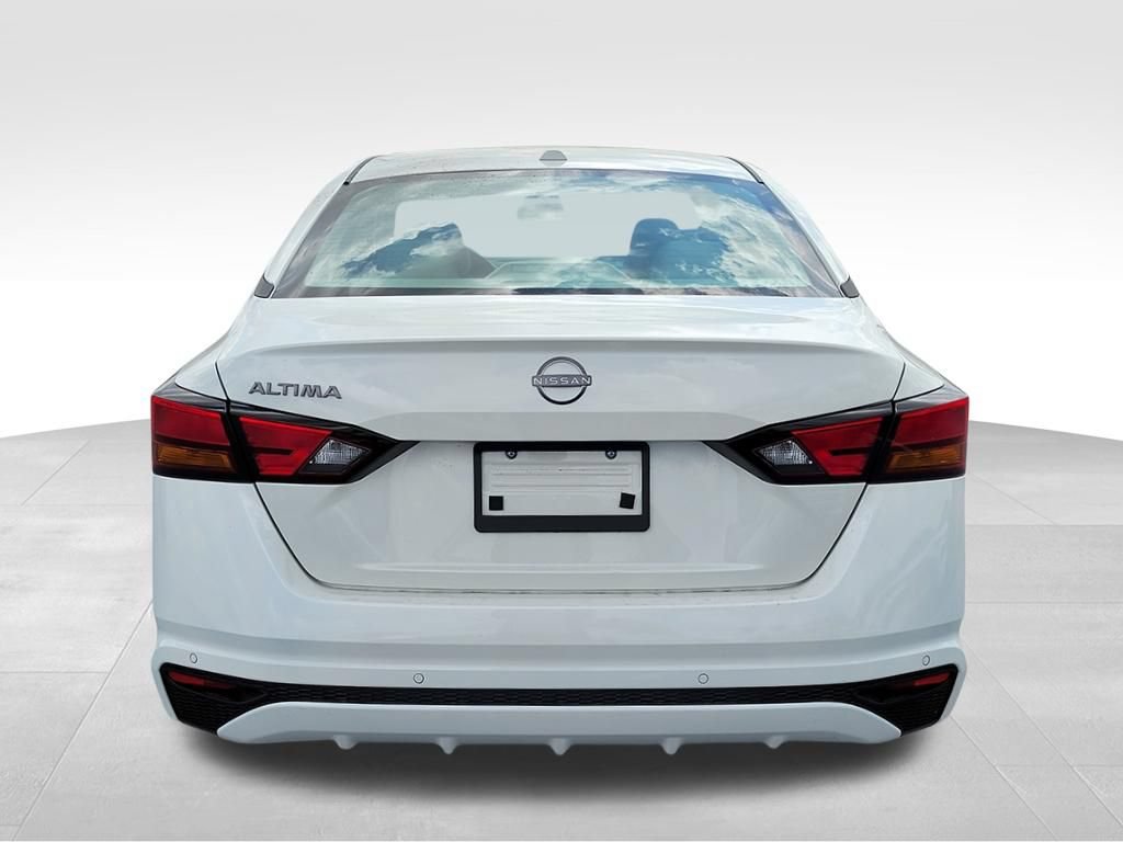 New 2026 Nissan Altima 2.5 SV FWD image 5