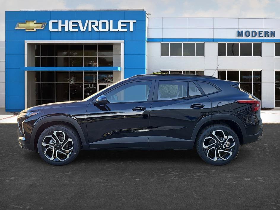 New 2026 Chevrolet Trax RS w/ Sunroof Package FWD image 2