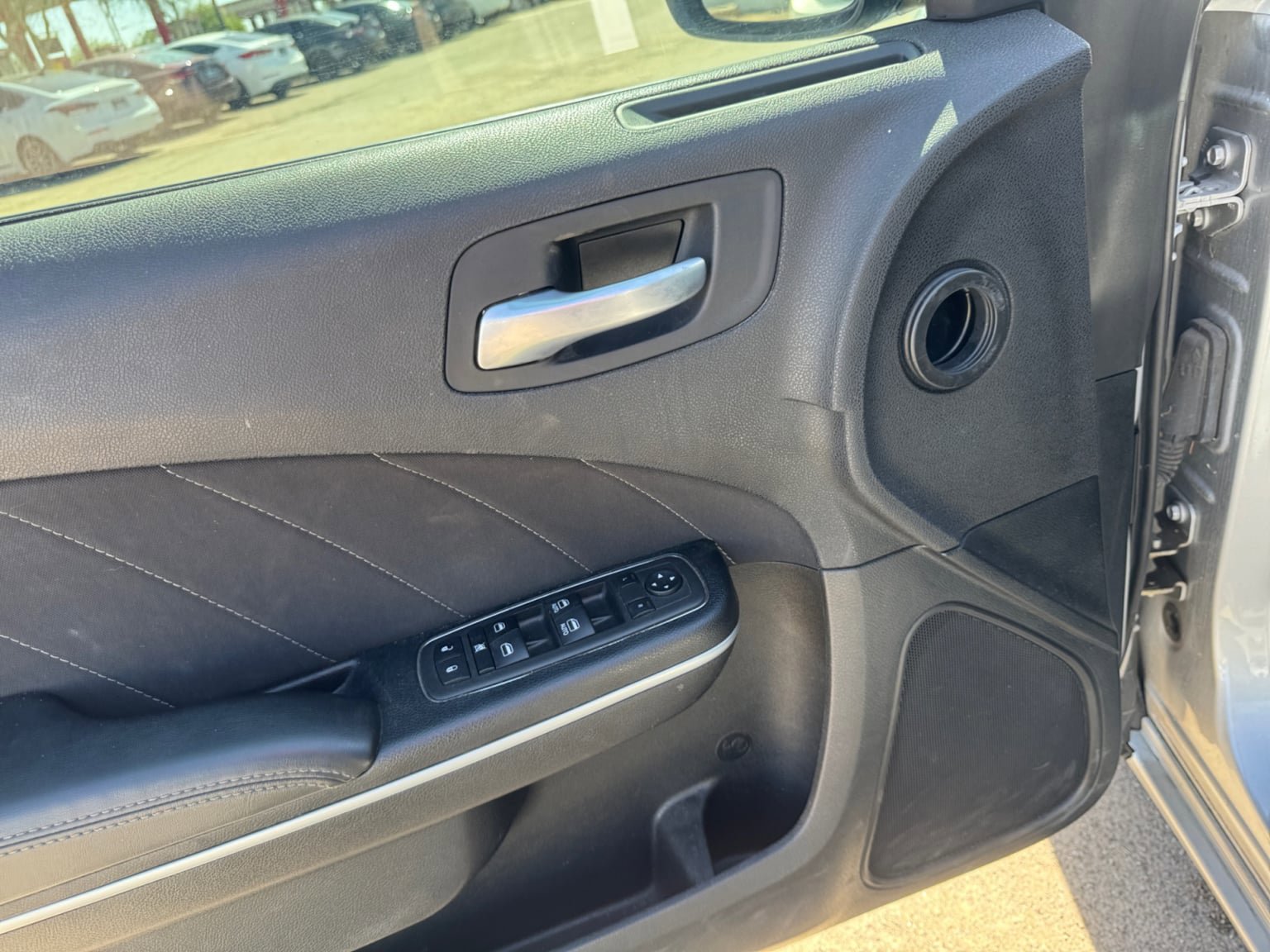 Used 2022 Dodge Charger SXT RWD image 11
